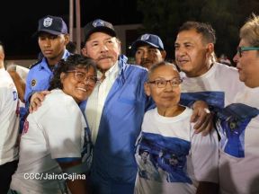 Acto de entrega de 500 unidades de buses y microbuses a transportistas de Nicaragua 