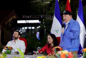 Acto de entrega de 500 unidades de buses y microbuses a transportistas de Nicaragua 