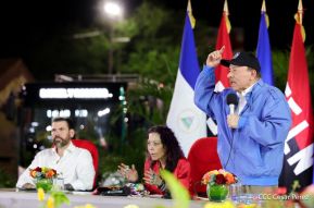 Acto de entrega de 500 unidades de buses y microbuses a transportistas de Nicaragua 