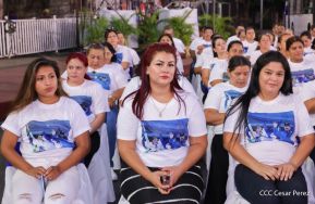 Acto de entrega de 500 unidades de buses y microbuses a transportistas de Nicaragua 