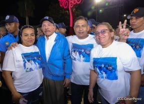 Acto de entrega de 500 unidades de buses y microbuses a transportistas de Nicaragua 