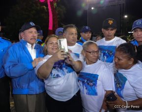 Acto de entrega de 500 unidades de buses y microbuses a transportistas de Nicaragua 