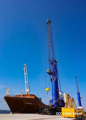 Acto de entrega de equipos de la República Popular China para modernizar Puerto Corinto