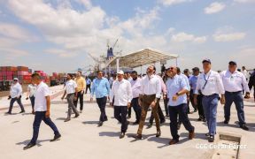 Acto de entrega de equipos de la República Popular China para modernizar Puerto Corinto