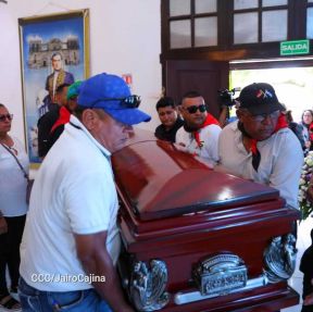 Nicaragüenses rinden honores a la Compañera Gladys Báez, forjadora de las generaciones revolucionarias