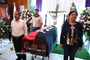 Nicaragüenses rinden honores a la Compañera Gladys Báez, forjadora de las generaciones revolucionarias