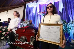 Nicaragüenses rinden honores a la Compañera Gladys Báez, forjadora de las generaciones revolucionarias