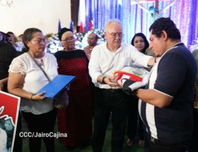 Nicaragüenses rinden honores a la Compañera Gladys Báez, forjadora de las generaciones revolucionarias