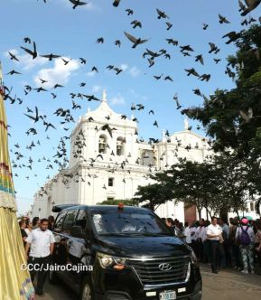Nicaragüenses rinden honores a la Compañera Gladys Báez, forjadora de las generaciones revolucionarias