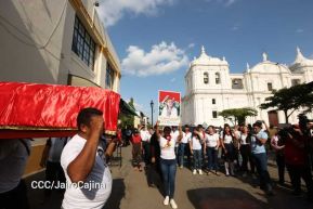 Nicaragüenses rinden honores a la Compañera Gladys Báez, forjadora de las generaciones revolucionarias