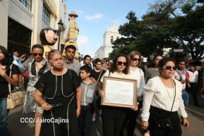 Nicaragüenses rinden honores a la Compañera Gladys Báez, forjadora de las generaciones revolucionarias