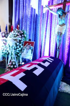 Nicaragüenses rinden honores a la Compañera Gladys Báez, forjadora de las generaciones revolucionarias