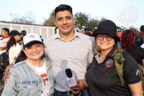 Caminata Colorida en homenaje al 45 aniversario de la Cruzada Nacional de Alfabetización
