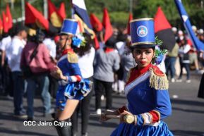 Caminata Colorida en homenaje al 45 aniversario de la Cruzada Nacional de Alfabetización