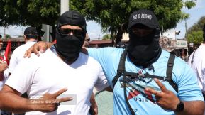 Familias nicaragüenses caminan como Pueblo Victorioso, Pueblo que Vence