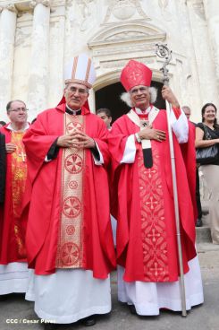 León se vistió de fiesta con visita del Cardenal Brenes