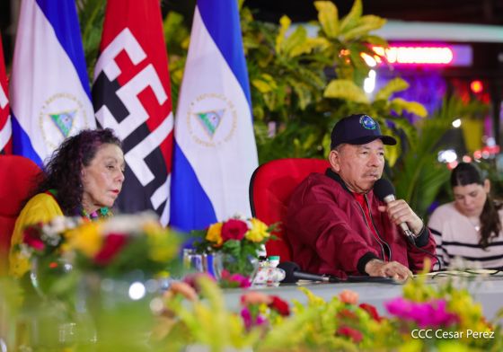 Entrega autobuses a transportistas en homenaje al Comandante Germán Pomares Ordóñez