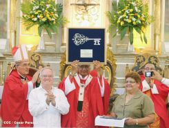 León se vistió de fiesta con visita del Cardenal Brenes