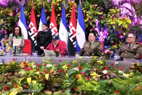 Acto de otorgamiento de los grados militares de Coronel General a mandos del Ejército de Nicaragua