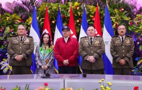 Acto de otorgamiento de los grados militares de Coronel General a mandos del Ejército de Nicaragua