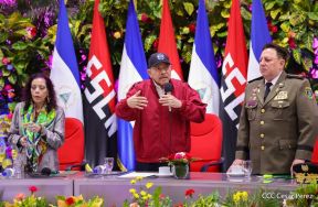 Acto de otorgamiento de los grados militares de Coronel General a mandos del Ejército de Nicaragua