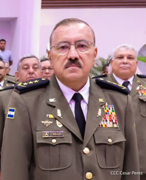 Acto de otorgamiento de los grados militares de Coronel General a mandos del Ejército de Nicaragua