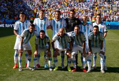 Argentina vence a Suiza y pasa a cuartos de final