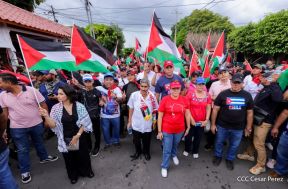 Caminata en conmemoración de los Héroes y Mártires de la Gesta de la Colina 110 