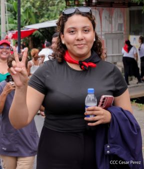 Caminata en conmemoración de los Héroes y Mártires de la Gesta de la Colina 110 