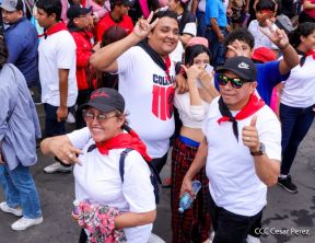 Caminata en conmemoración de los Héroes y Mártires de la Gesta de la Colina 110 
