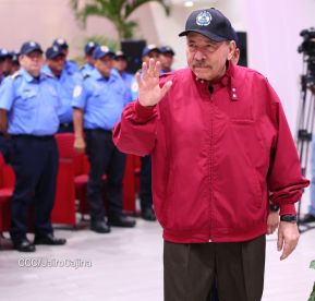 Nicaragua conmemora natalicio del Comandante Carlos Fonseca con acto de ascensos de la Policía Nacional