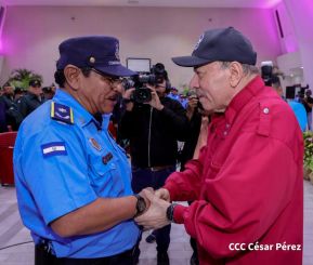 Nicaragua conmemora natalicio del Comandante Carlos Fonseca con acto de ascensos de la Policía Nacional