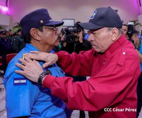 Nicaragua conmemora natalicio del Comandante Carlos Fonseca con acto de ascensos de la Policía Nacional