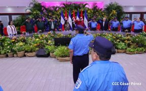 Nicaragua conmemora natalicio del Comandante Carlos Fonseca con acto de ascensos de la Policía Nacional