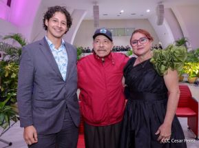 Nicaragua conmemora natalicio del Comandante Carlos Fonseca con acto de ascensos de la Policía Nacional