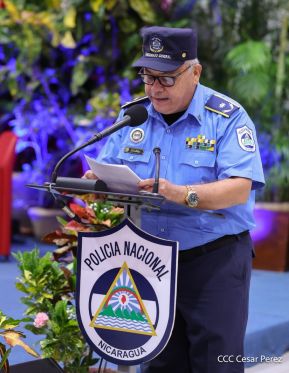 Nicaragua conmemora natalicio del Comandante Carlos Fonseca con acto de ascensos de la Policía Nacional