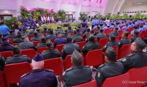 Nicaragua conmemora natalicio del Comandante Carlos Fonseca con acto de ascensos de la Policía Nacional