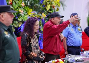 Nicaragua conmemora natalicio del Comandante Carlos Fonseca con acto de ascensos de la Policía Nacional