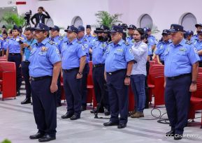 Nicaragua conmemora natalicio del Comandante Carlos Fonseca con acto de ascensos de la Policía Nacional