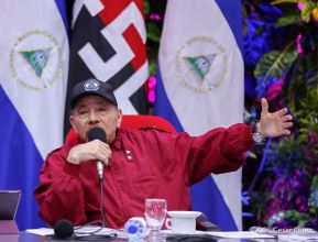 Nicaragua conmemora natalicio del Comandante Carlos Fonseca con acto de ascensos de la Policía Nacional