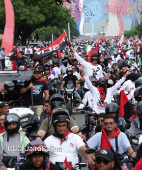 Hacia el 46/19: Aficionados por las motos protagonizan Motorizada Dos, Siempre 19