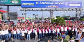 Caminata “Siempre 19, Siempre al Frente, Caminando en Victorias, Adelante con Daniel”