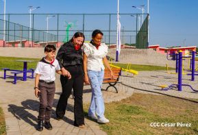 Acto de entrega de la Urbanización "Nuevas Victorias"