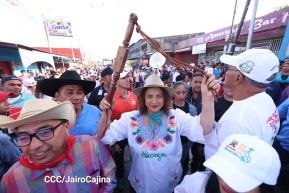 Miles acompañan la Roza del Camino en el inicio de las Fiestas Tradicionales de Managua 2025