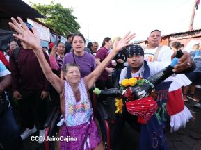 Miles acompañan la Roza del Camino en el inicio de las Fiestas Tradicionales de Managua 2025