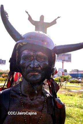 Miles acompañan la Roza del Camino en el inicio de las Fiestas Tradicionales de Managua 2025