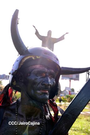 Miles acompañan la Roza del Camino en el inicio de las Fiestas Tradicionales de Managua 2025