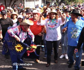 Miles acompañan la Roza del Camino en el inicio de las Fiestas Tradicionales de Managua 2025
