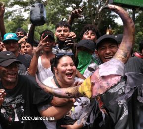 Miles acompañan la Roza del Camino en el inicio de las Fiestas Tradicionales de Managua 2025
