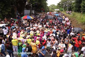 Miles acompañan la Roza del Camino en el inicio de las Fiestas Tradicionales de Managua 2025